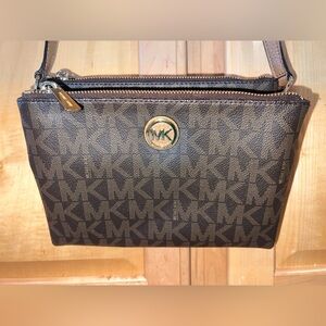 Michael Kors cross body
